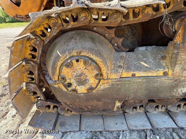 image for item DZ4687 1976 Caterpillar D6C dozer