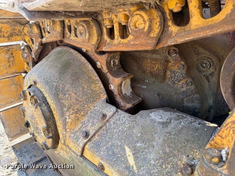 image for item DZ4687 1976 Caterpillar D6C dozer