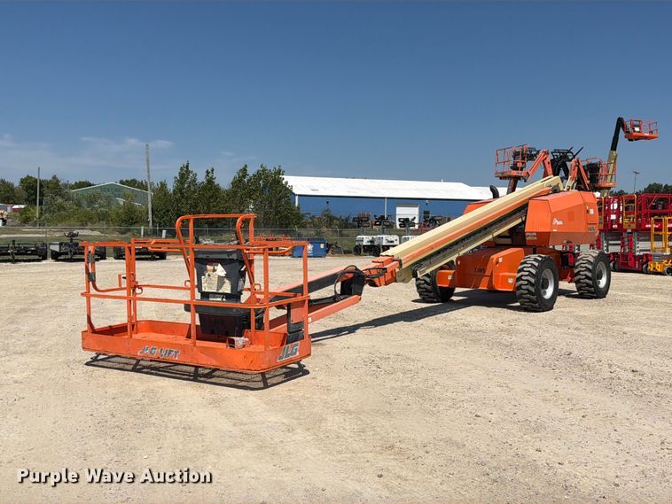 image for item DZ4699 2007 JLG 660SJ boom lift