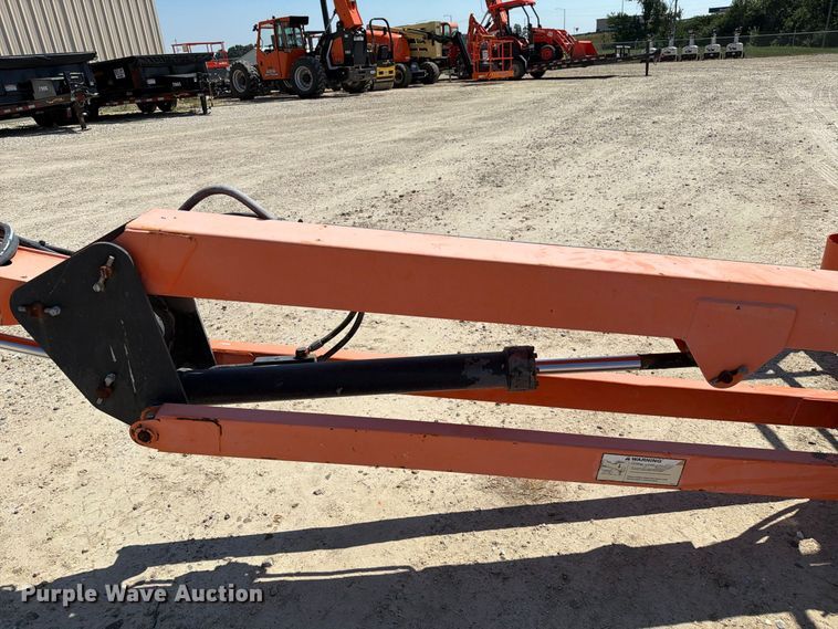 image for item DZ4699 2007 JLG 660SJ boom lift