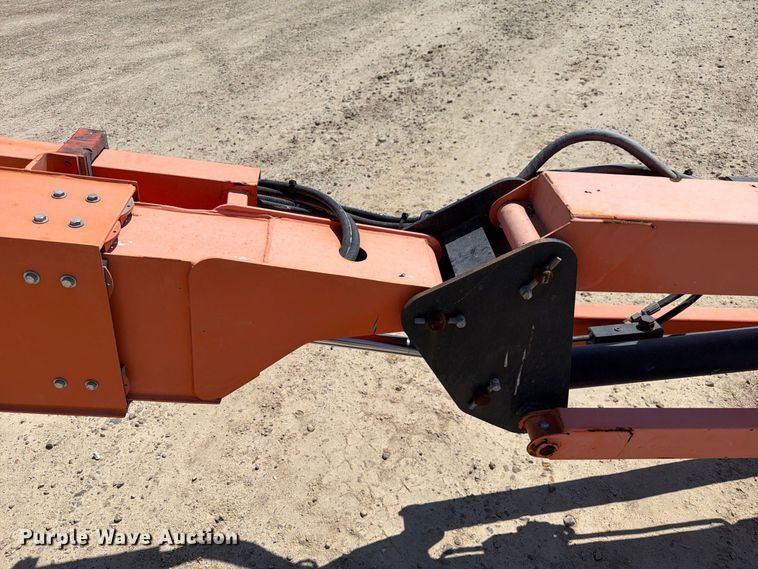 image for item DZ4699 2007 JLG 660SJ boom lift