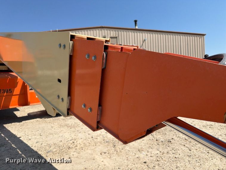 image for item DZ4699 2007 JLG 660SJ boom lift