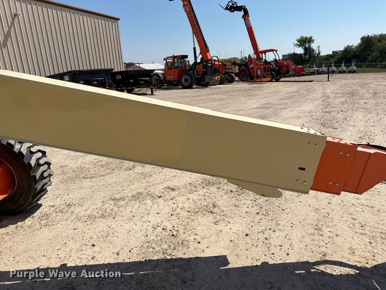 image for item DZ4699 2007 JLG 660SJ boom lift