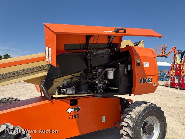 image for item DZ4699 2007 JLG 660SJ boom lift