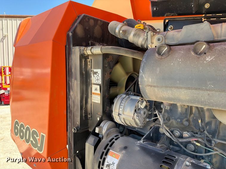 image for item DZ4699 2007 JLG 660SJ boom lift