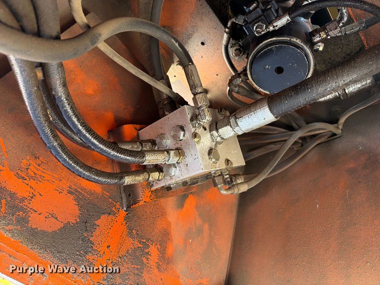 image for item DZ4699 2007 JLG 660SJ boom lift