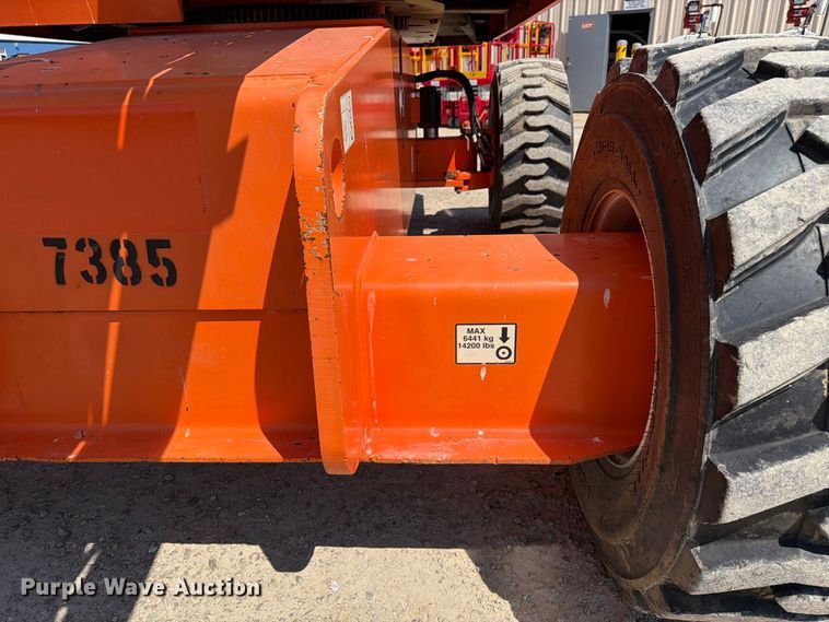 image for item DZ4699 2007 JLG 660SJ boom lift