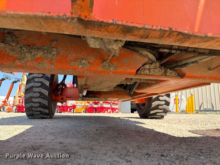 image for item DZ4699 2007 JLG 660SJ boom lift