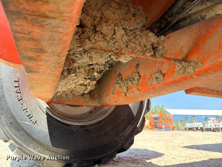 image for item DZ4699 2007 JLG 660SJ boom lift