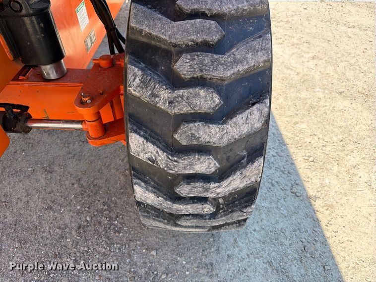 image for item DZ4699 2007 JLG 660SJ boom lift