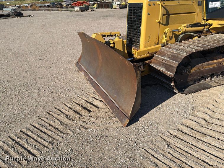 image for item EA0434 2006 Caterpillar D4G LGP dozer