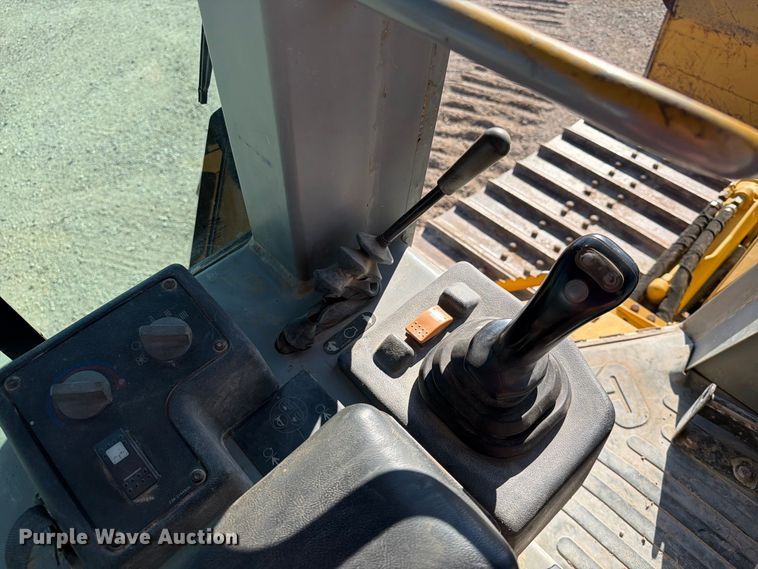 image for item EA0434 2006 Caterpillar D4G LGP dozer