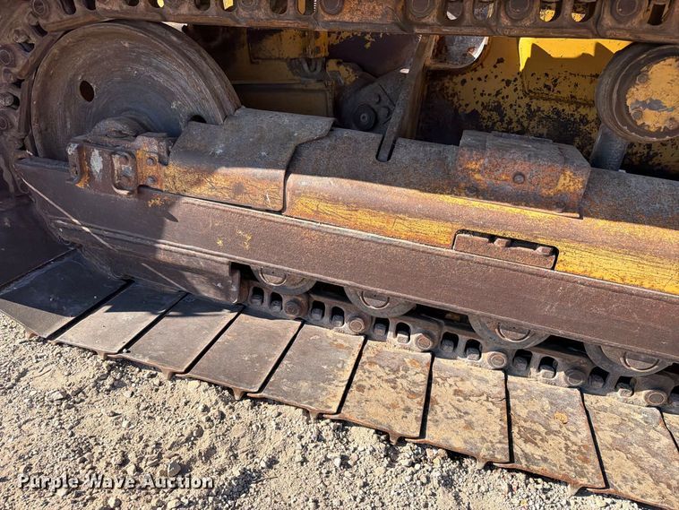 image for item EA0434 2006 Caterpillar D4G LGP dozer