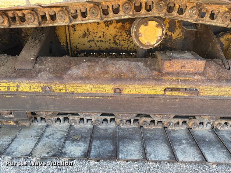 image for item EA0434 2006 Caterpillar D4G LGP dozer