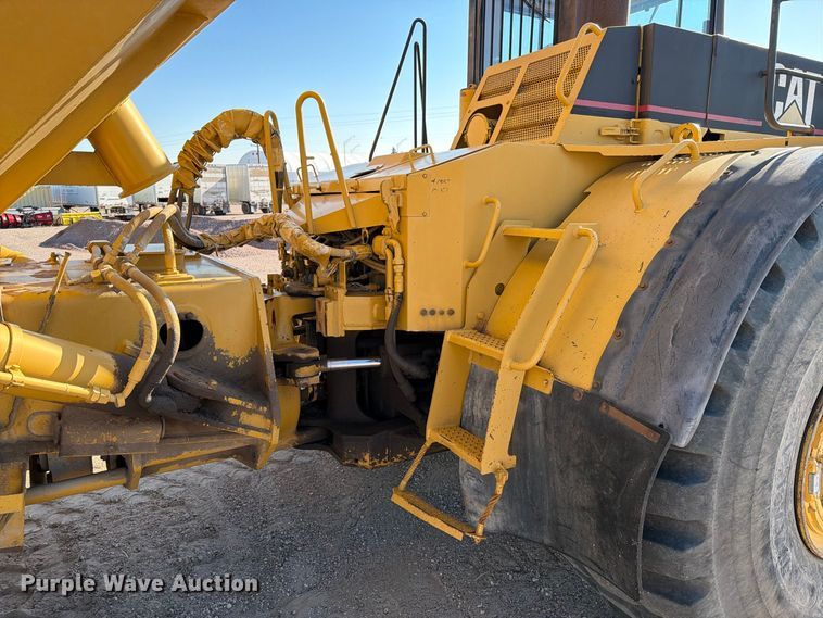 image for item EA0435 1999 Caterpillar D400E articulated haul truck