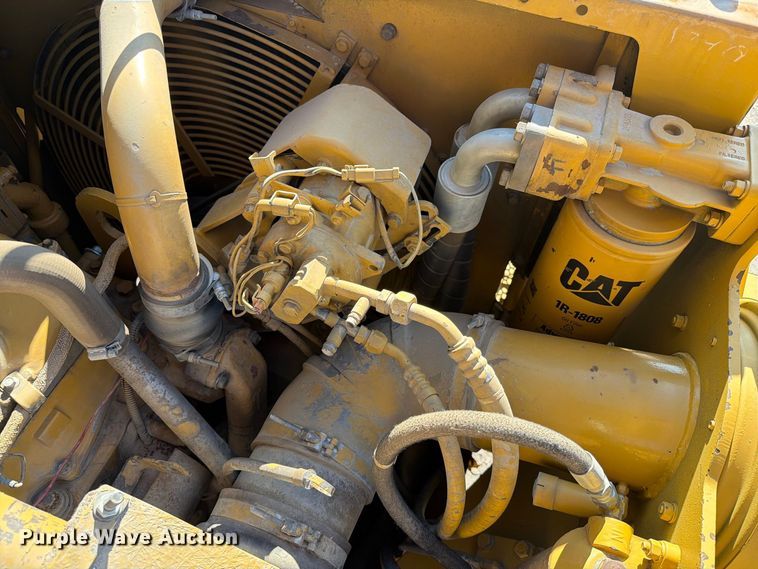 image for item EA0435 1999 Caterpillar D400E articulated haul truck