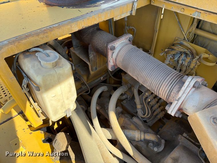 image for item EA0435 1999 Caterpillar D400E articulated haul truck