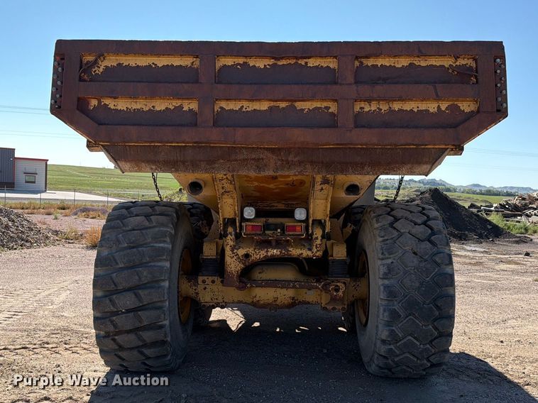 image for item EA0436 1999 Caterpillar D400E II articulated haul truck