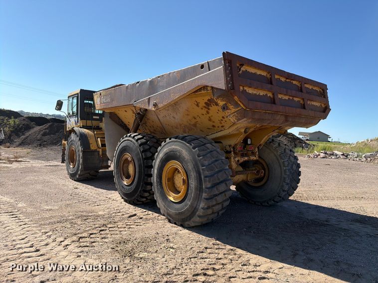 image for item EA0436 1999 Caterpillar D400E II articulated haul truck