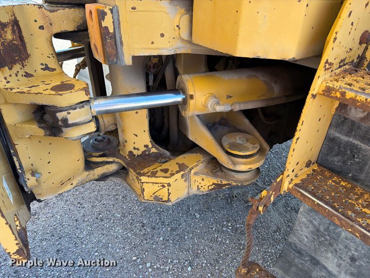 image for item EA0436 1999 Caterpillar D400E II articulated haul truck