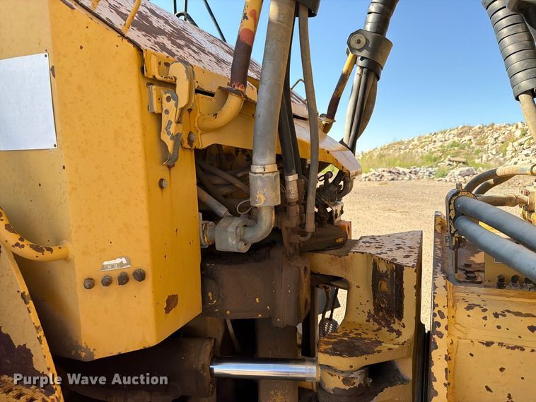 image for item EA0436 1999 Caterpillar D400E II articulated haul truck