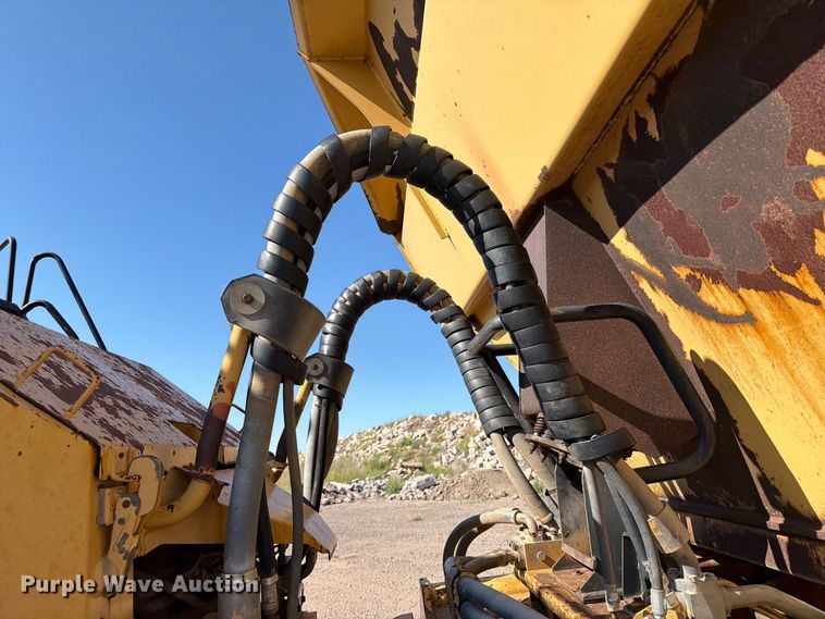 image for item EA0436 1999 Caterpillar D400E II articulated haul truck
