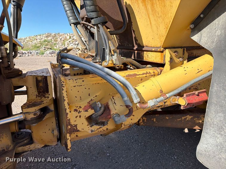 image for item EA0436 1999 Caterpillar D400E II articulated haul truck