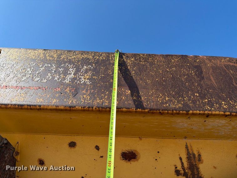 image for item EA0436 1999 Caterpillar D400E II articulated haul truck