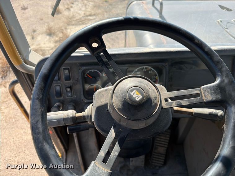 image for item EA0436 1999 Caterpillar D400E II articulated haul truck