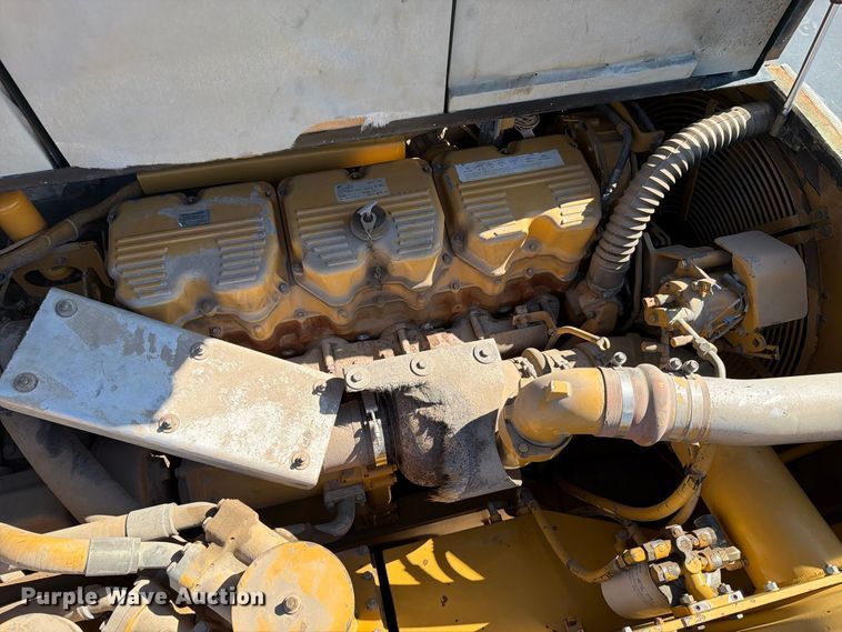 image for item EA0436 1999 Caterpillar D400E II articulated haul truck