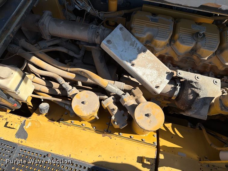 image for item EA0436 1999 Caterpillar D400E II articulated haul truck