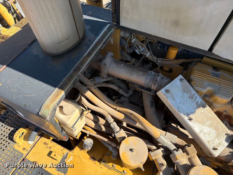 image for item EA0436 1999 Caterpillar D400E II articulated haul truck