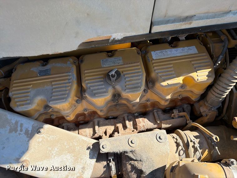 image for item EA0436 1999 Caterpillar D400E II articulated haul truck