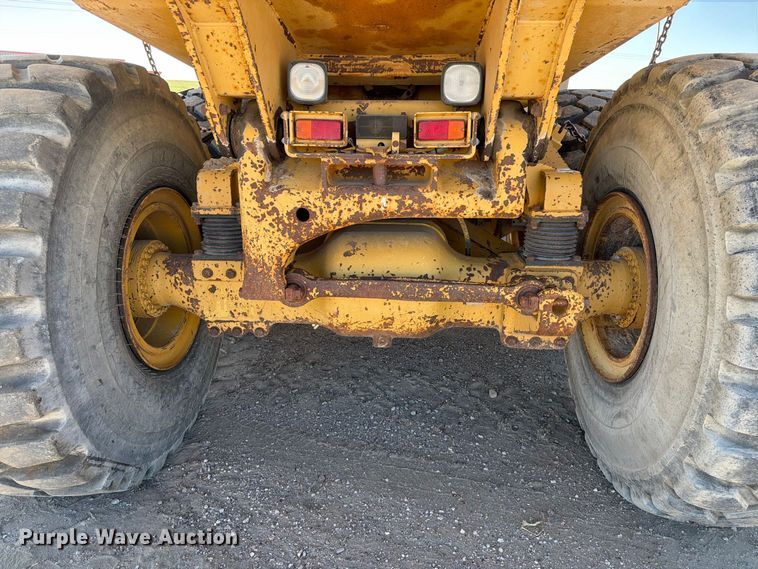 image for item EA0436 1999 Caterpillar D400E II articulated haul truck