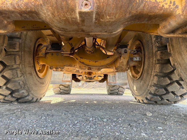 image for item EA0436 1999 Caterpillar D400E II articulated haul truck