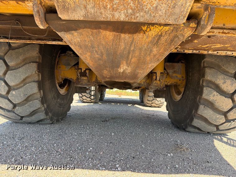 image for item EA0436 1999 Caterpillar D400E II articulated haul truck