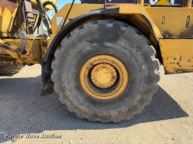 image for item EA0436 1999 Caterpillar D400E II articulated haul truck