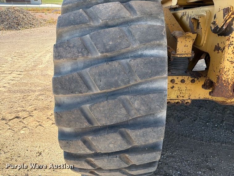 image for item EA0436 1999 Caterpillar D400E II articulated haul truck