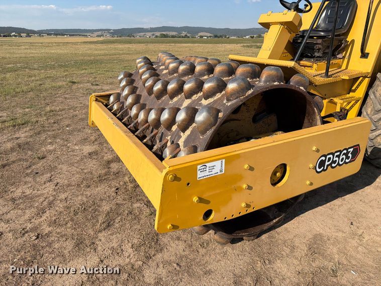 image for item EA0439 1992 Caterpillar CP563 single drum roller