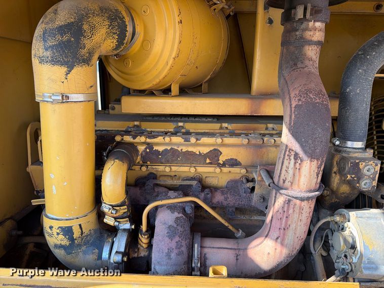 image for item EA0439 1992 Caterpillar CP563 single drum roller