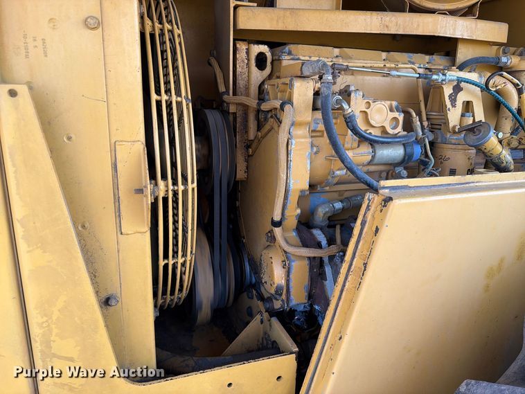 image for item EA0439 1992 Caterpillar CP563 single drum roller