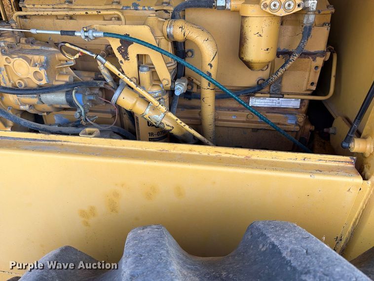 image for item EA0439 1992 Caterpillar CP563 single drum roller