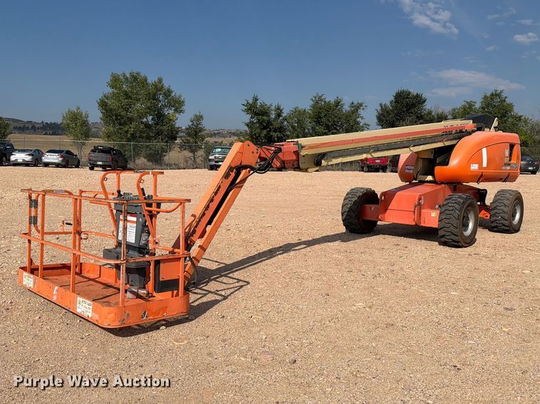 image for item EA0441 2008 JLG 660SJ boom lift