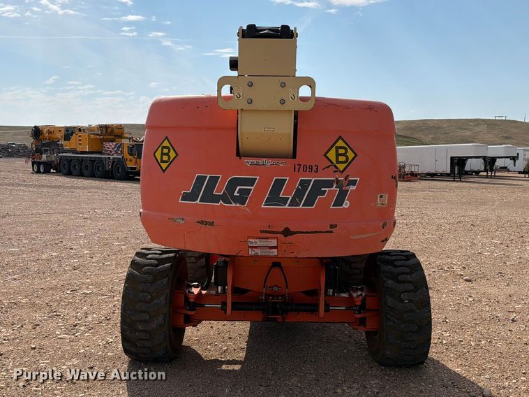 image for item EA0441 2008 JLG 660SJ boom lift