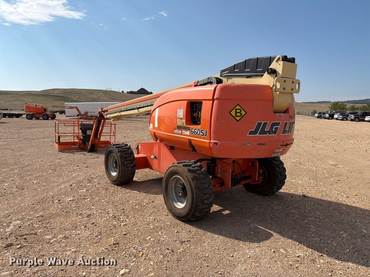image for item EA0441 2008 JLG 660SJ boom lift