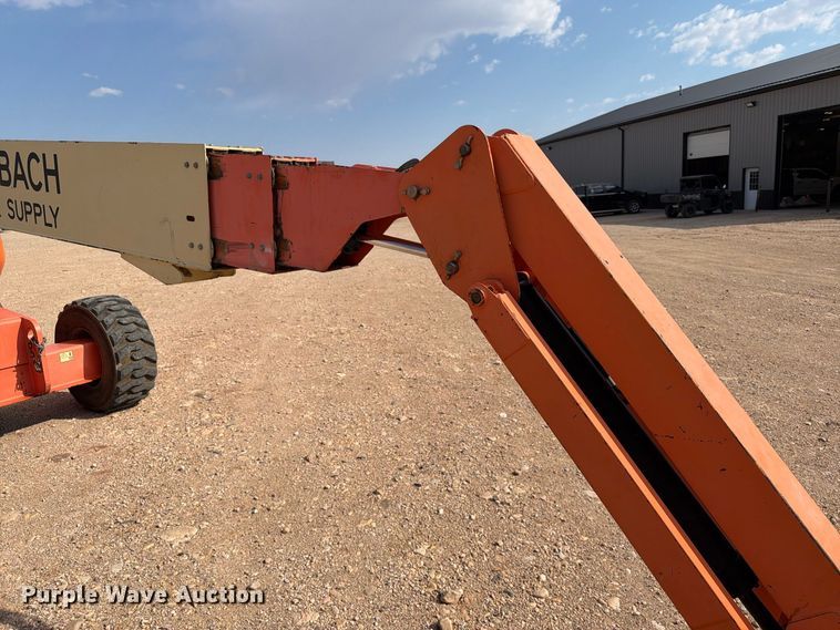 image for item EA0441 2008 JLG 660SJ boom lift