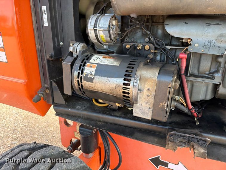 image for item EA0441 2008 JLG 660SJ boom lift