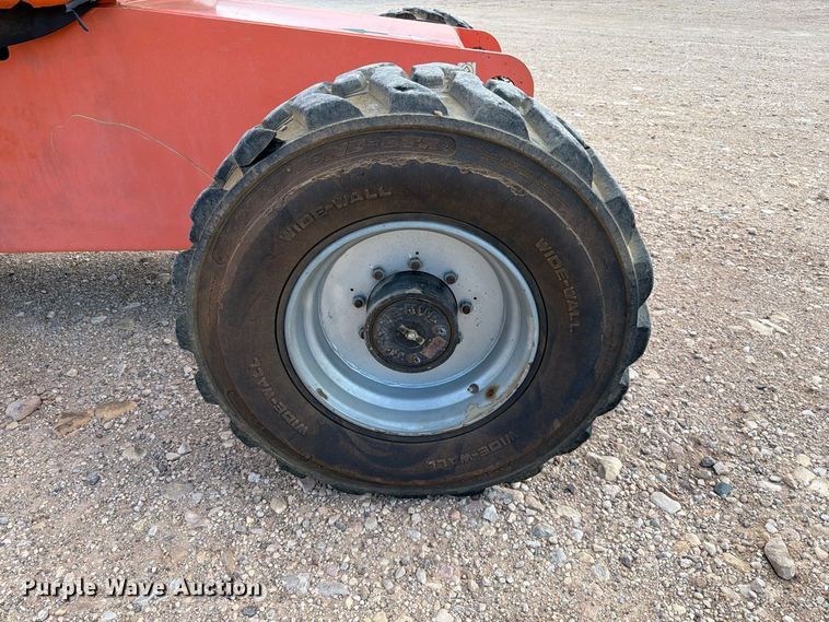 image for item EA0441 2008 JLG 660SJ boom lift