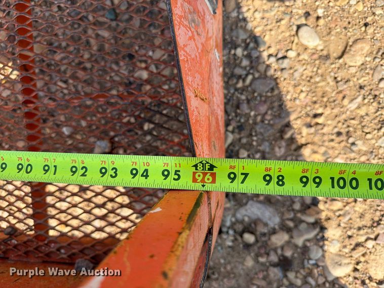 image for item EA0442 2006 JLG 660SJ boom lift