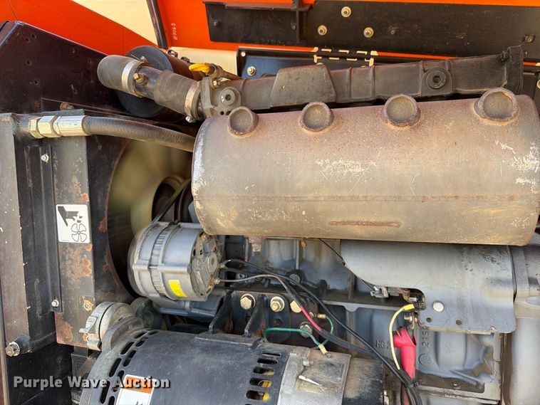 image for item EA0442 2006 JLG 660SJ boom lift